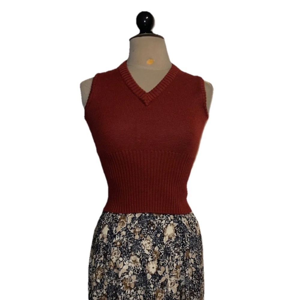 VTG 90s Papillon 100% Wool Crop Vest Top Rust Brick Red Size Medium M